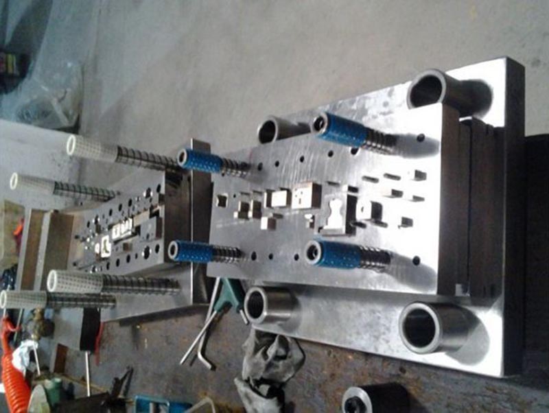 环江模具制造-12