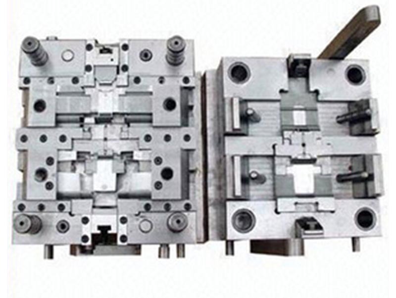 环江精密塑料模-07