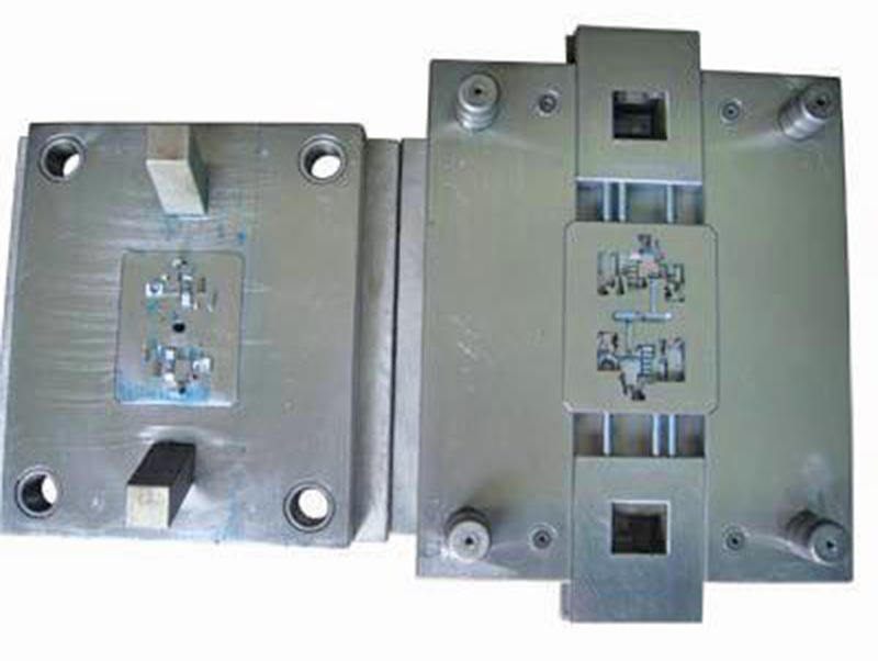 环江精密塑料模-01